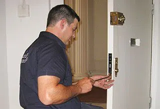 Safe Key Locksmith Service Seattle, WA 206-801-9929 - locksmith-6
